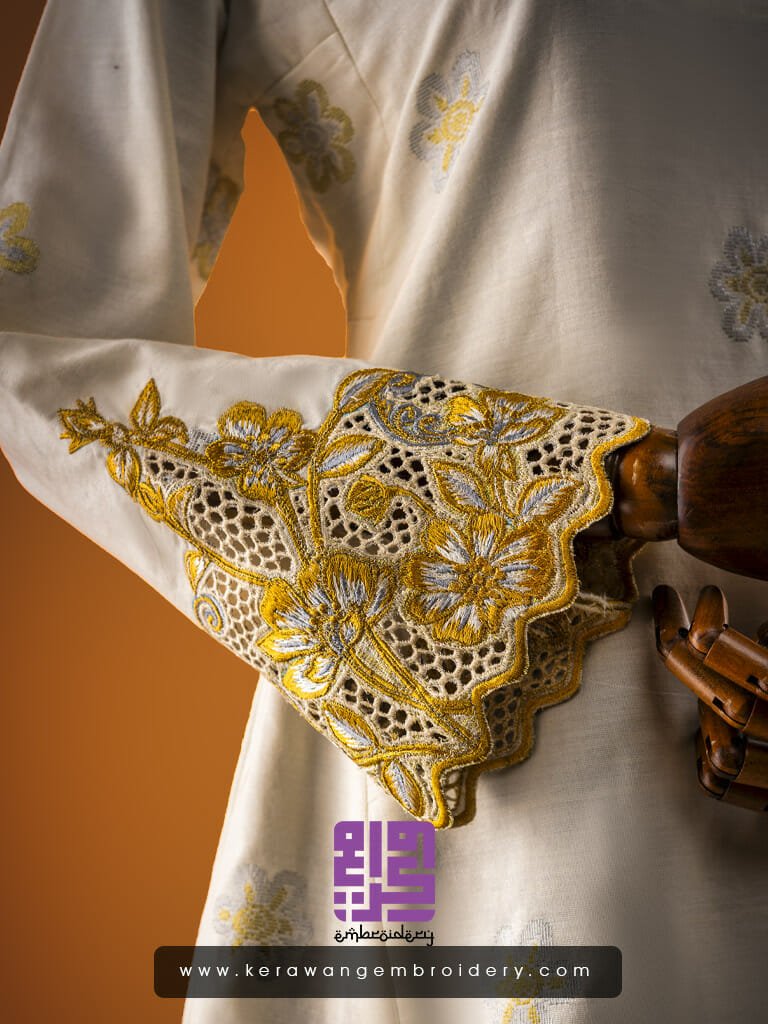 Baju Songket Pengantin Bersulam Goyang Kerawang