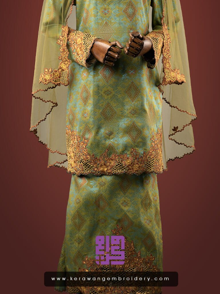 Baju Songket Pengantin Sulam Goyang Kerawang Motif Bunga Sakura