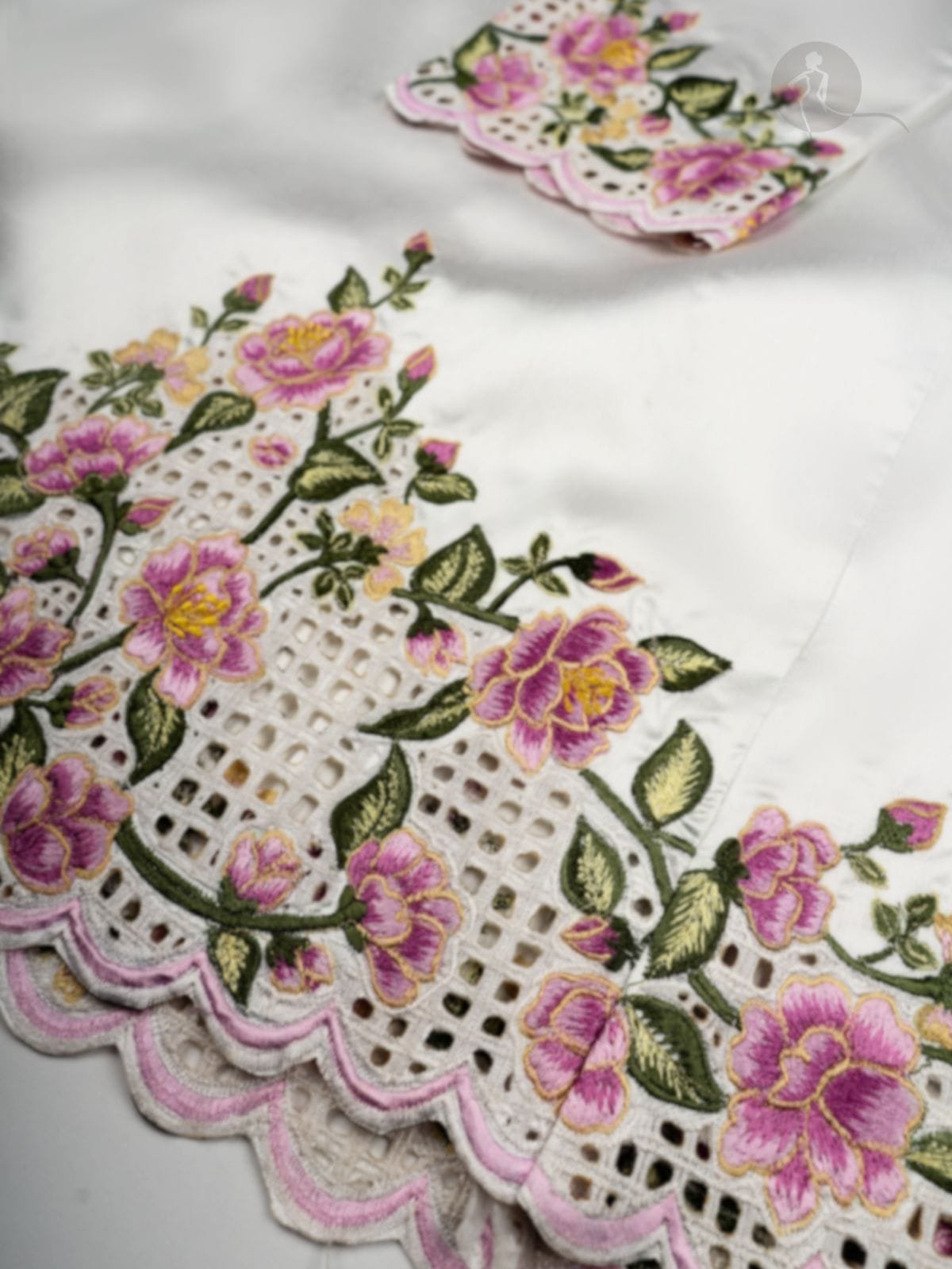 Kurung Pahang Baju Nikah Sulam Bunga Cempaka Baby Flower