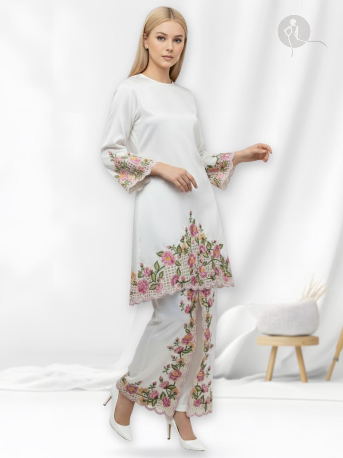 Kurung Pahang Baju Nikah Sulam Bunga Cempaka Baby Flower